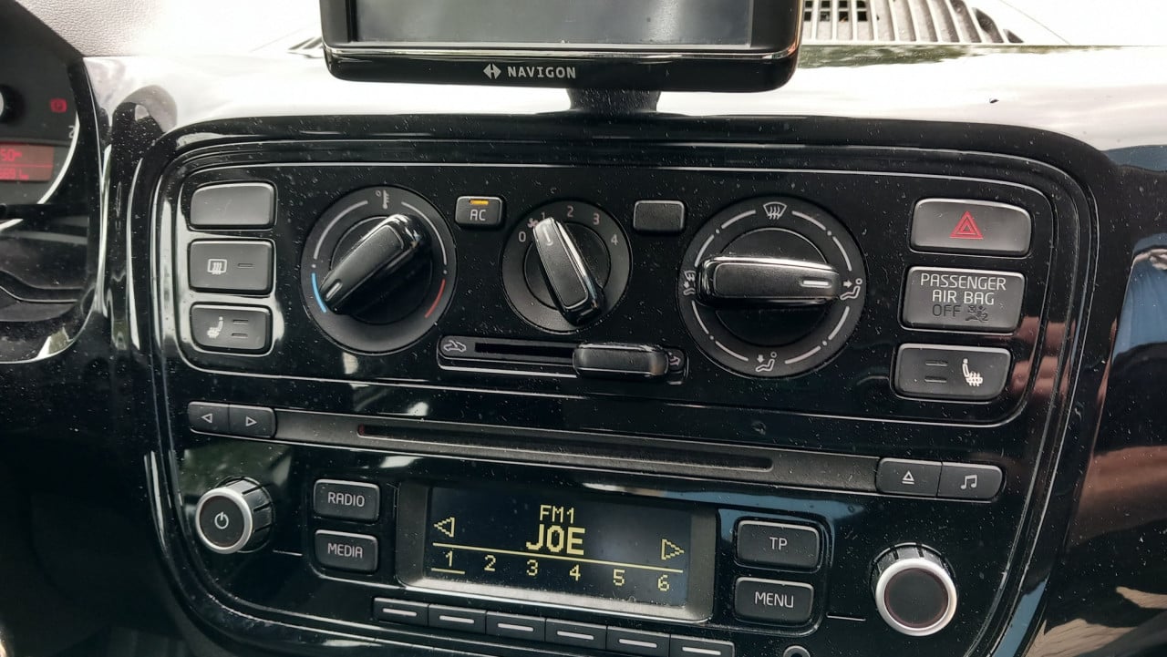 Volkswagen 1.0 Move Up!  3drs bj:2012 airco-navigatie i.z.g.st