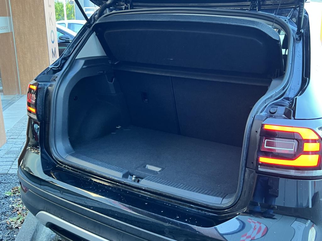 Volkswagen T-cross 1.5 tsi style business r | apple/ android carplay | dab 