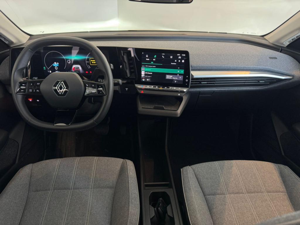 Renault Megane E-tech ev40 boost charge equilibre