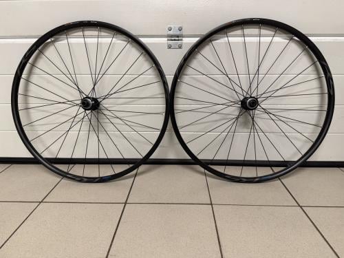 Te koop nieuwe set shimano gravelwielen RS171DB