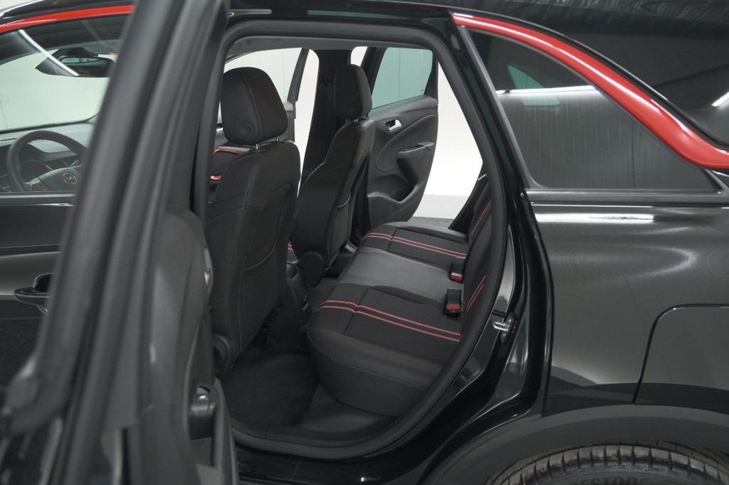 Opel Crossland X turbo 130 level 4 | camera | dodehoekdetectie | navigatie 