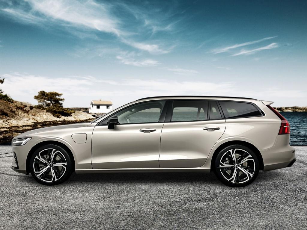 Volvo V60 t6 awd gt plus dark 19"