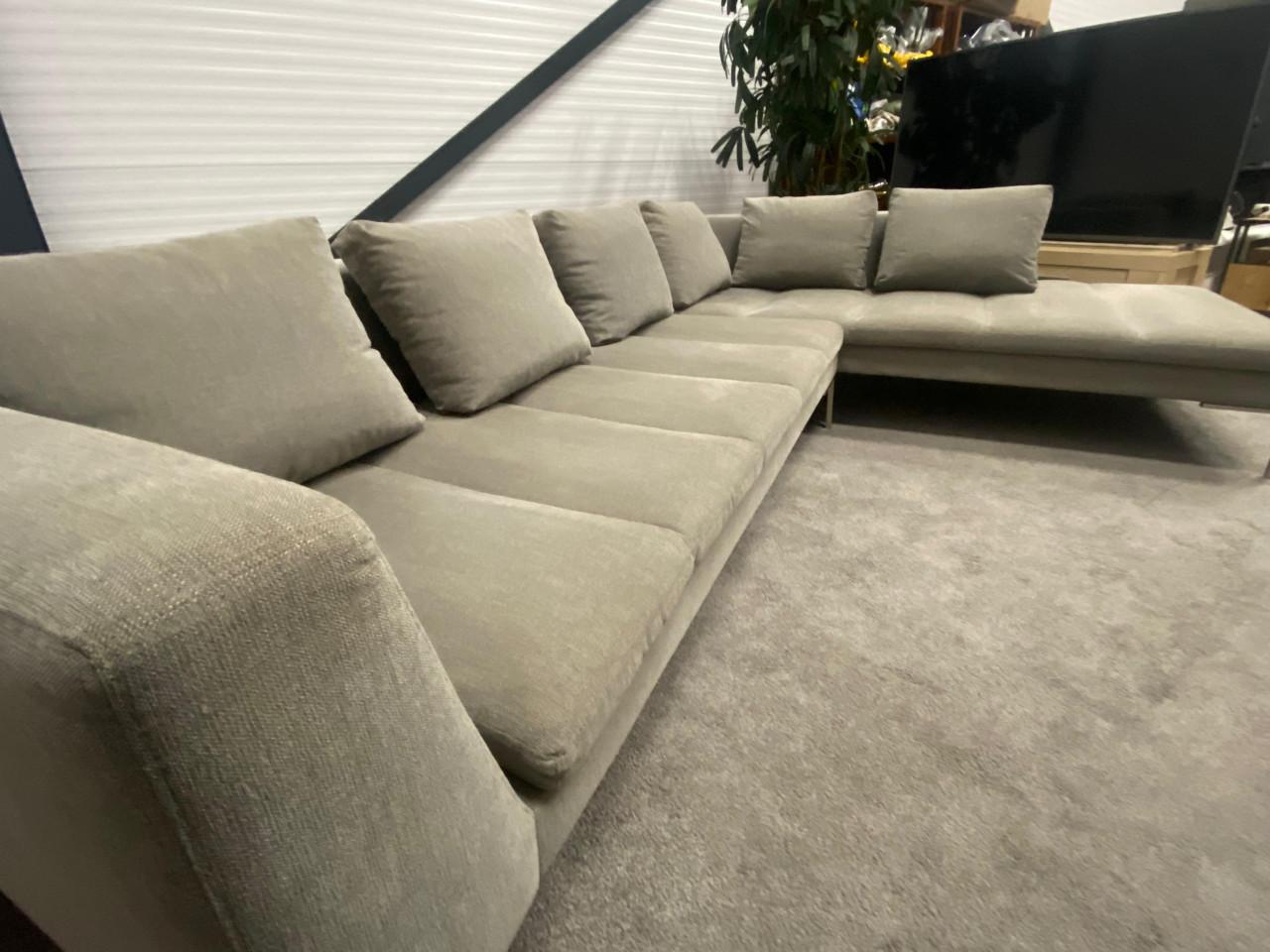 Montèl Taupe Stoffen Hoekbank-Diepe Lounge Zit-Tijdloos Modern Design