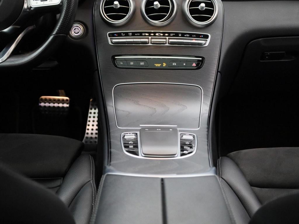 Mercedes-Benz Glc 300e 4matic business solution amg | automaat | apple carp