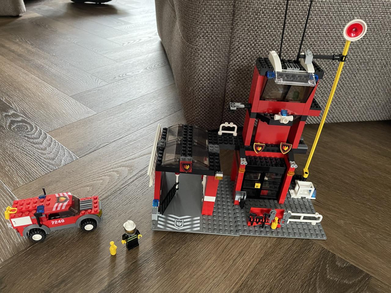 City lego: Brandweerkazerne 7240