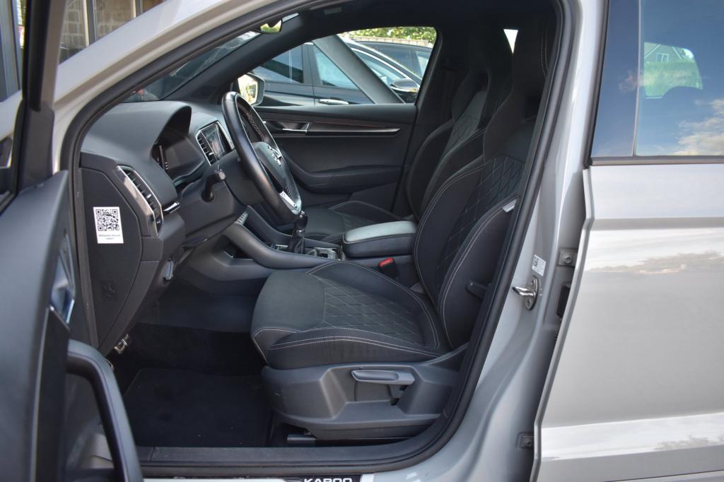 Skoda Karoq 1.5 tsi act sportline | nap | camera | stoelverwarming | apple 