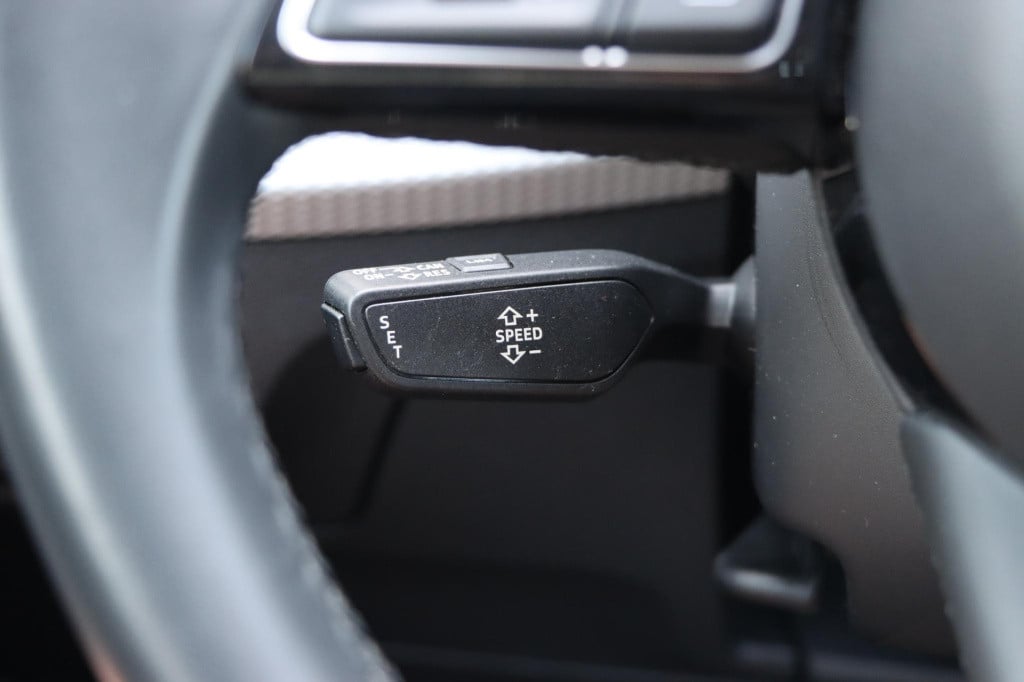 Audi Q2 35 tfsi 150pk s tronic pro line