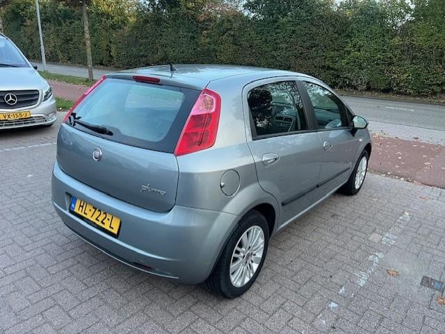Renault Clio 1.2-16v authentique
