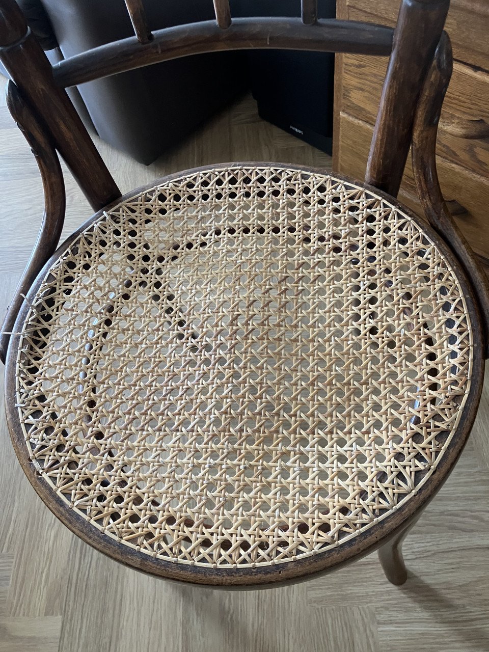 Thornet stoel met gevlochten zitting 2x