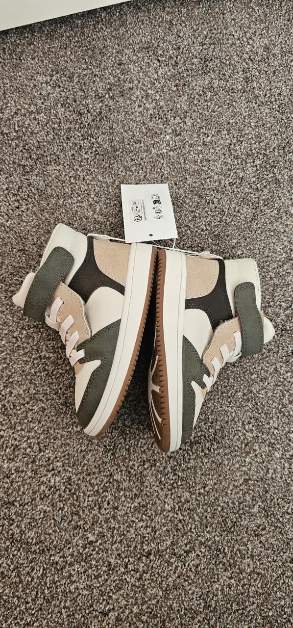 H&M nieuwe hoge sneakers maat 23