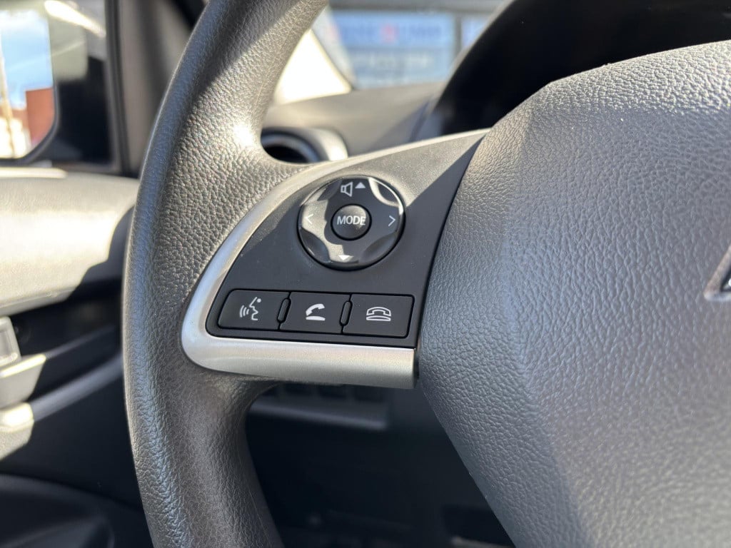 Mitsubishi Space Star 1.2 connect+ | apple carplay/android auto | aircondit
