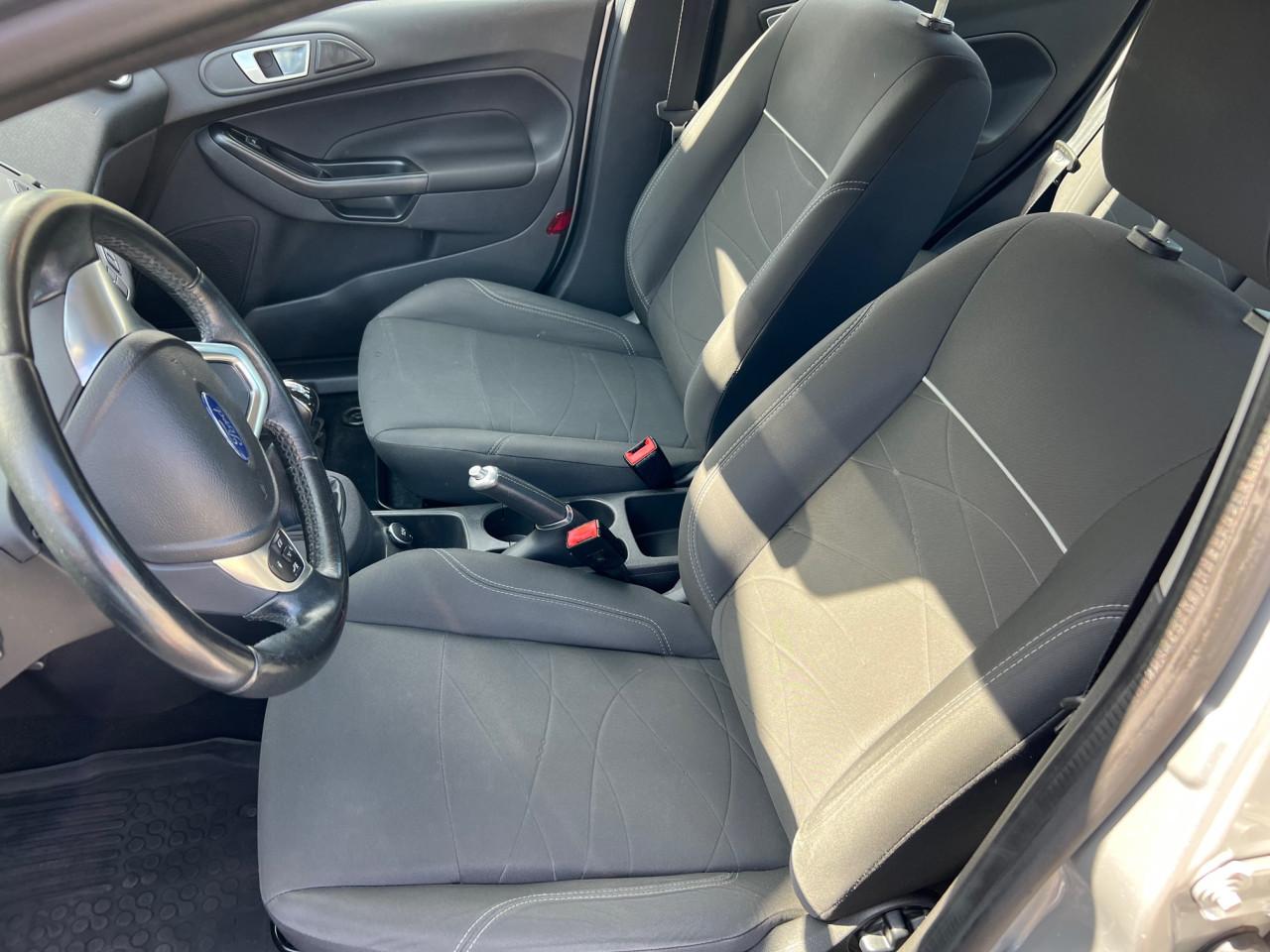 Keurige Ford Fiesta uit 2017 met slechts 71.000 km LED/Airco
