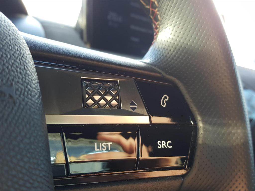 Ds Ds 3 crossback 1.2 100pk business apple carplay & android auto | navigat