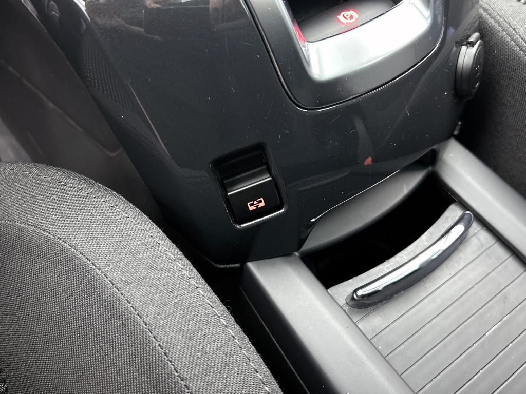 Peugeot 5008 130 pk style 7 persoons | rijklaar | trekhaak | panoramadak | 