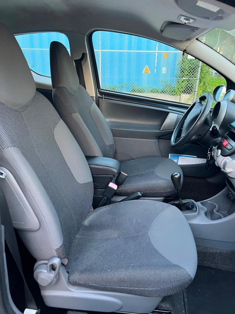 Peugeot 107 1.0-12V XR Airco/ Scherm