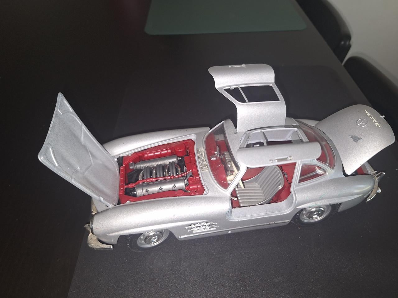Mercedes 300 sl 1954 scale 1/18