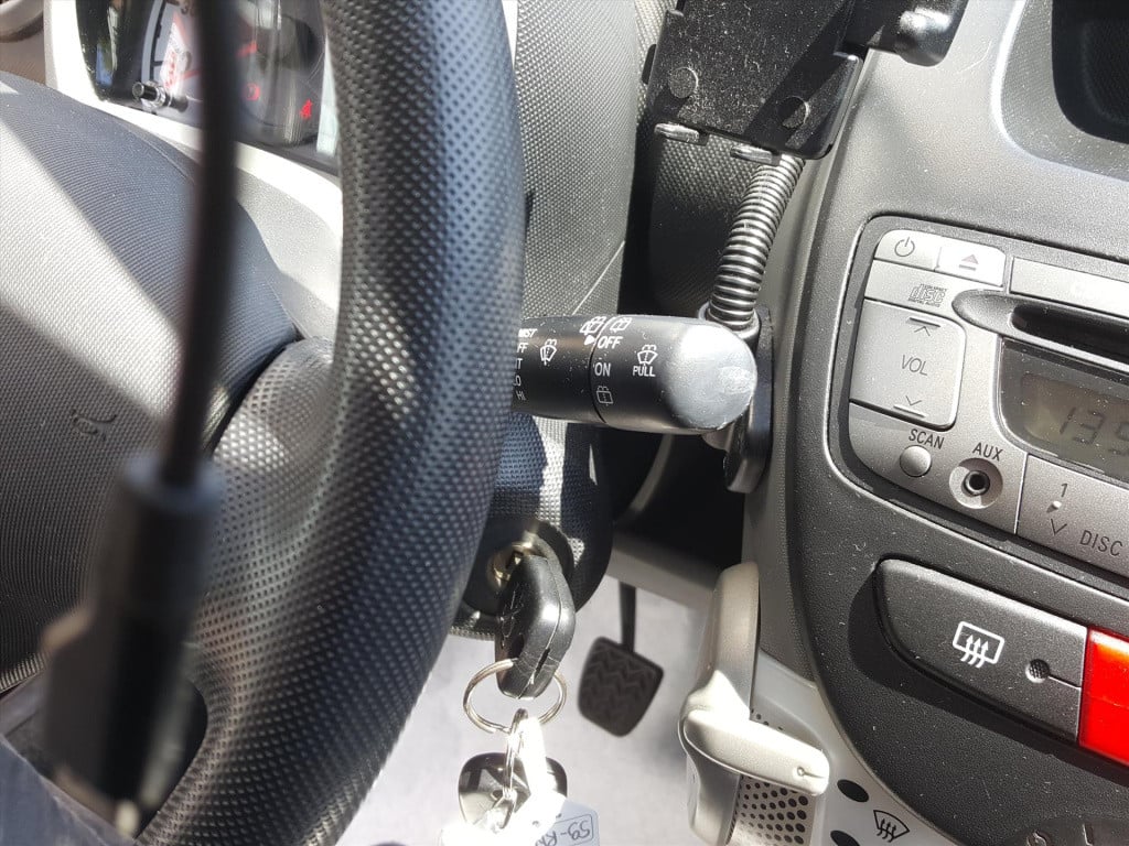 Peugeot 107 1.0 12v 5d 2-tronic automaat airco | lm-velgen | radio met cd-s