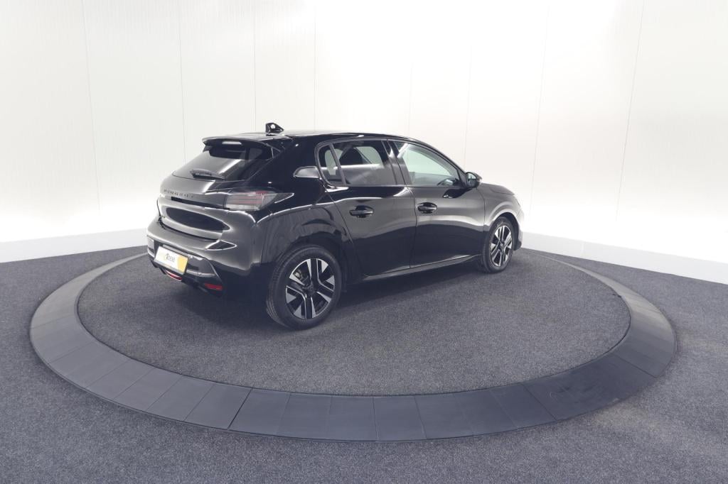 Peugeot 208 puretech 100 allure | parkeersensoren | navigatie | apple carpl