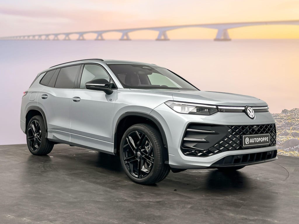 Volkswagen Tayron r-line-edition 1.5 ehybrid 200 kw / 272 pk suv 6 v