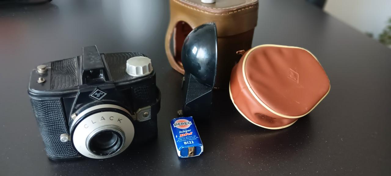 Jaren 60 FOTOCAMERA, MERK AFGA CLACK - AG MET losse FLITS