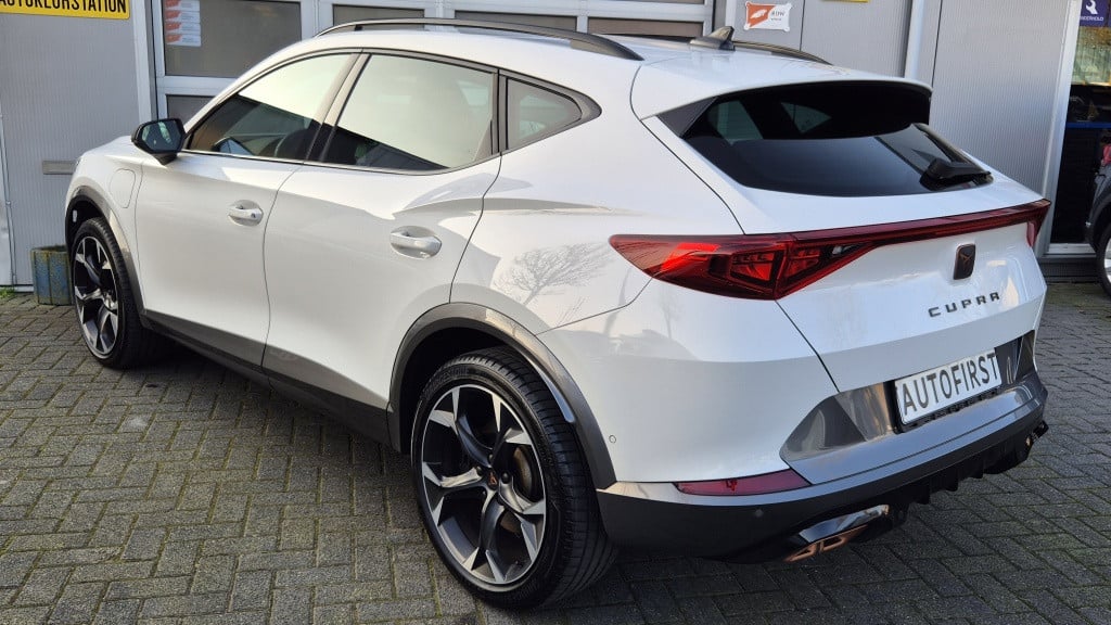 Cupra Formentor performance*245pk*vz 1.4 e-hybrid*led*sportstoelen*19-inch*