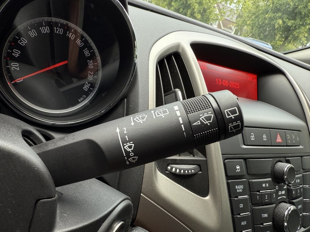 Opel Astra sports tourer 1.4 turbo edition