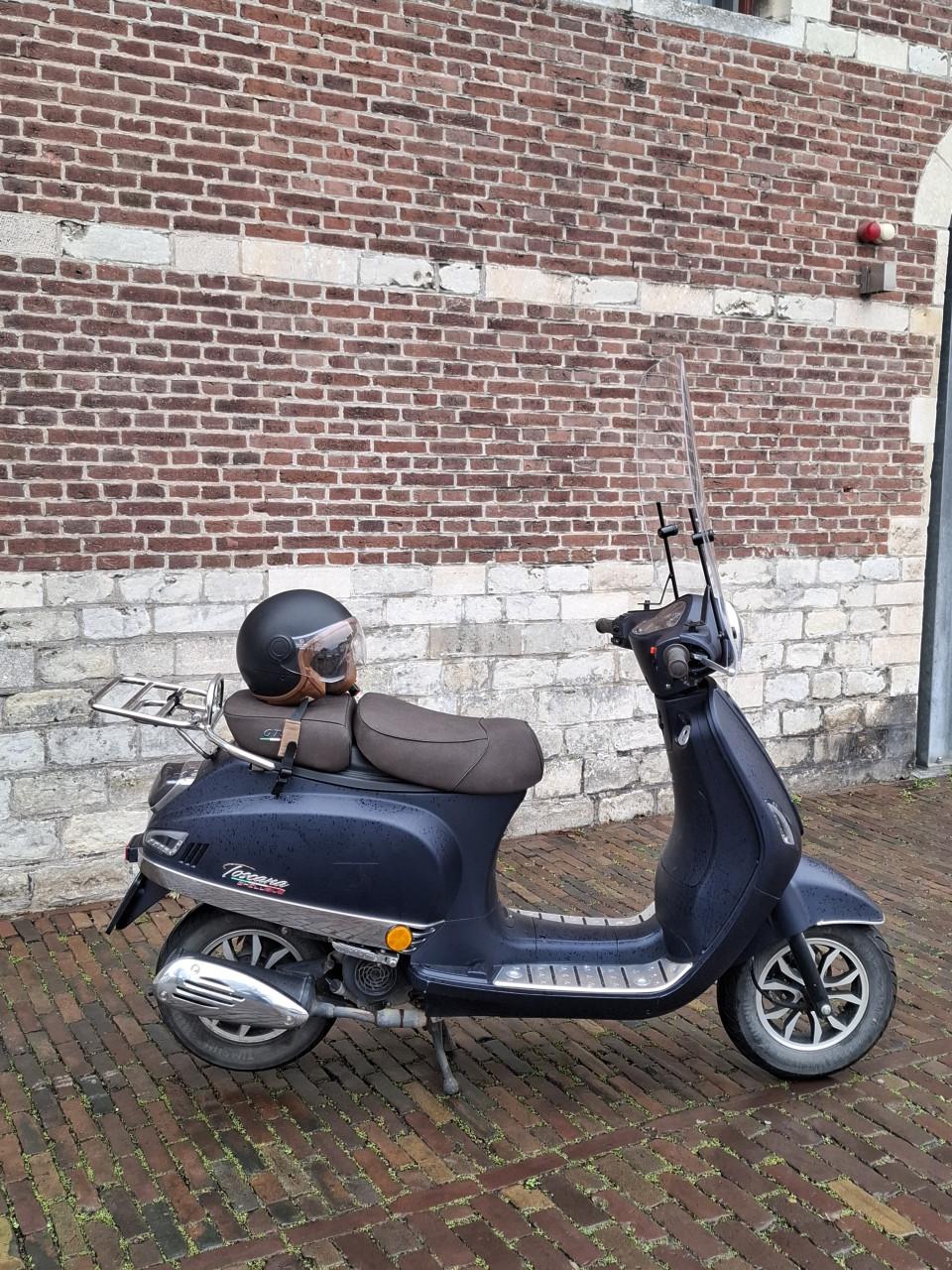 Scooter GTS Toscane Exclusieve