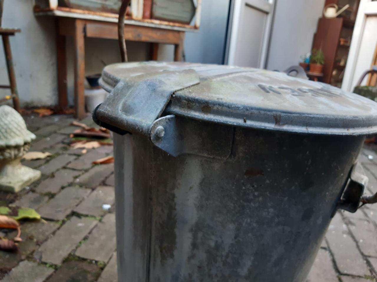 Vuilnisbak, zink, vintage