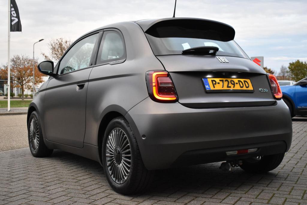 Fiat 500 icon 42 kwh | climate control | cruise control | trekhaak | achter