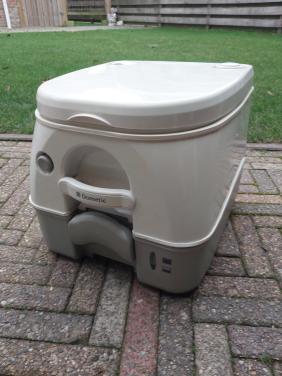 Dometic sealand toilet