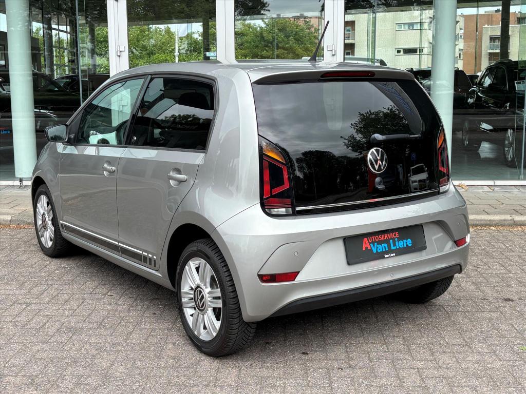 Volkswagen UP! 1.0 60pk up! beats| camera|stoelverwarming|climate|rijklaarp