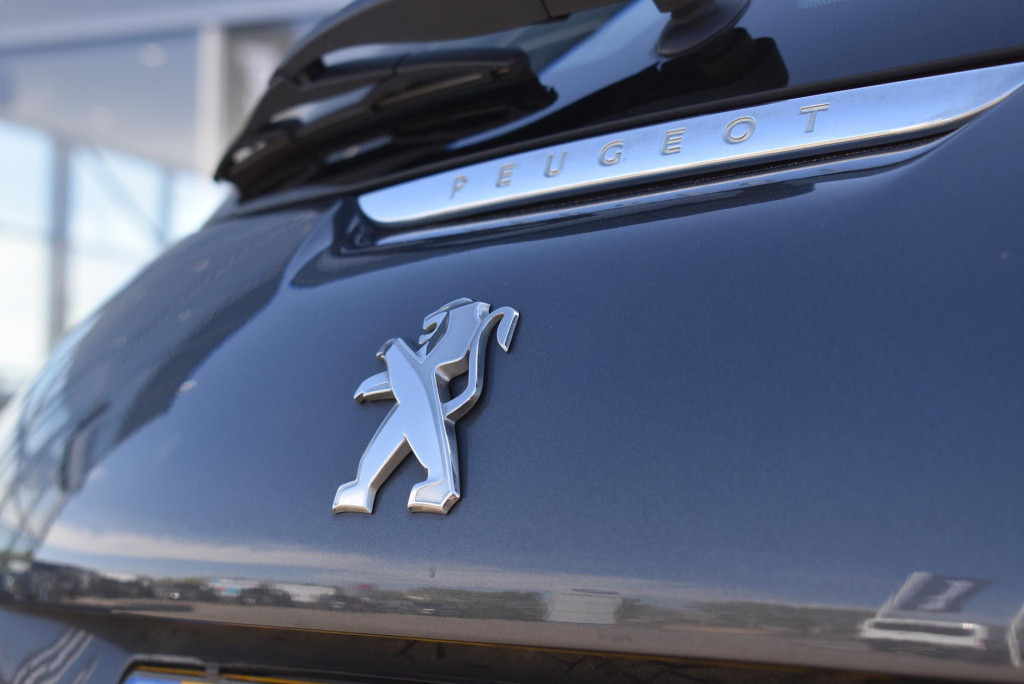 Peugeot 208 1.2 puretech active | airco | cruise control | apple carplay/an