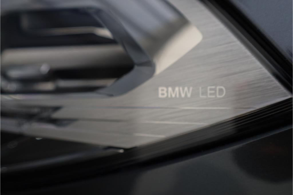 BMW X2 xdrive25e m sport pano i 18inch i hud