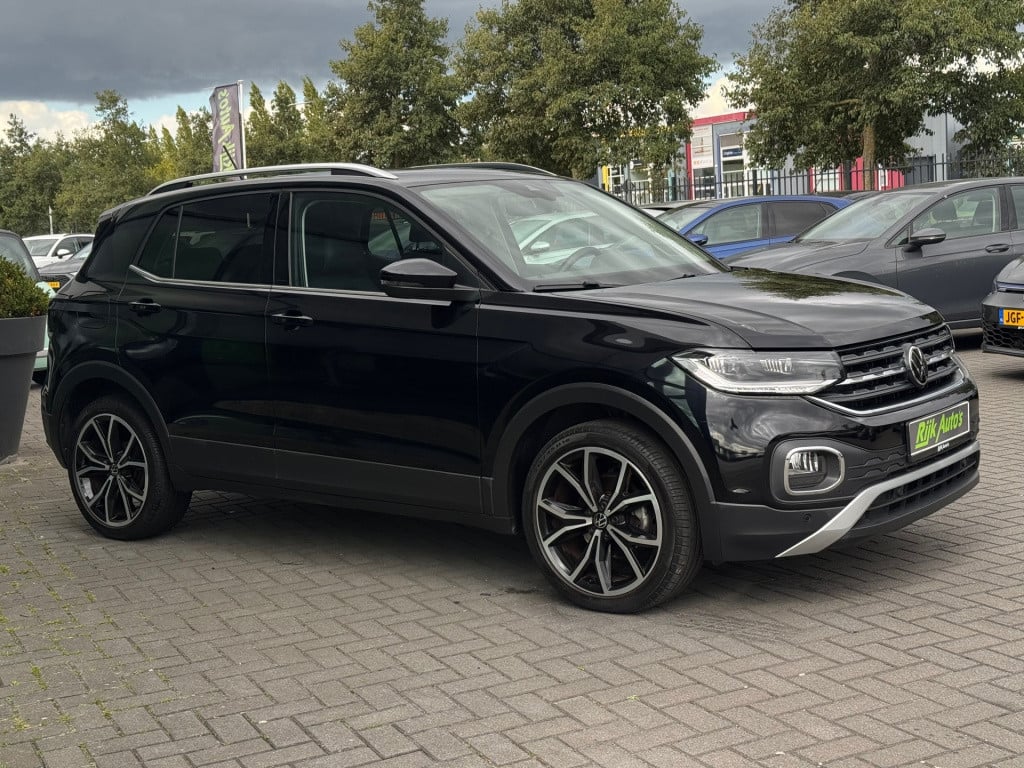 Volkswagen T-cross 1.5 tsi style * 150 pk * camera * stoelverwarming * clim