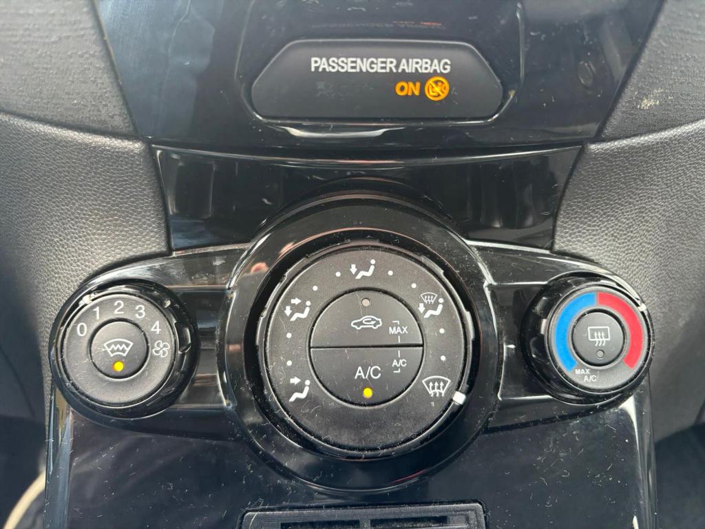 Ford Fiesta 1.0 ecoboost 100pk 5d s/s titanium, winterpakket