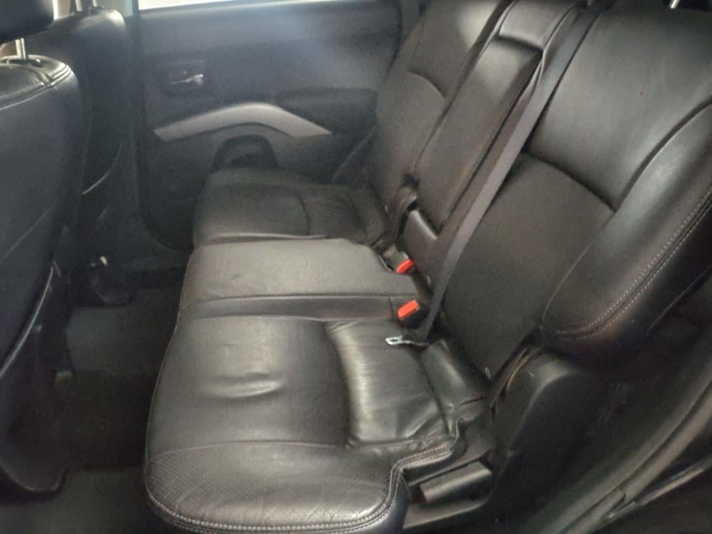 Mitsubishi Outlander 2.4 instyle | 7-persoons