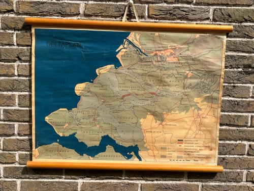 Wandplaat/schoolplaat “Deltaplan”