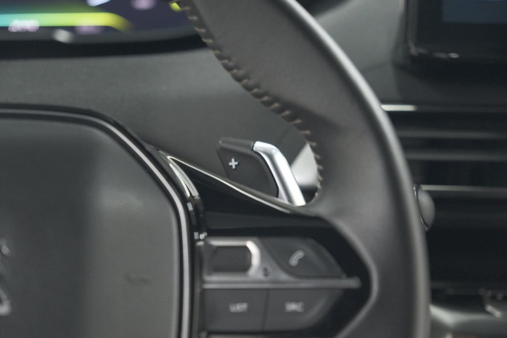 Peugeot 3008 1.6 hybrid 225 allure pack business | camera | navigatie | app