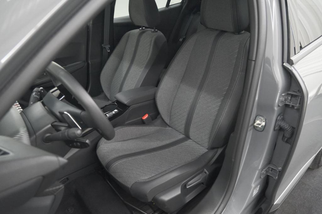 Peugeot 2008 1.2 hybrid 145 allure | apple carplay | climate control | park