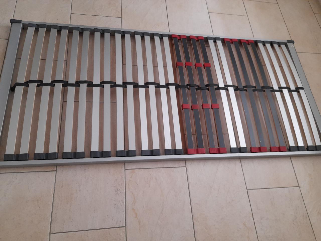 Lattenbodem 90 x 200 (in goede staat )