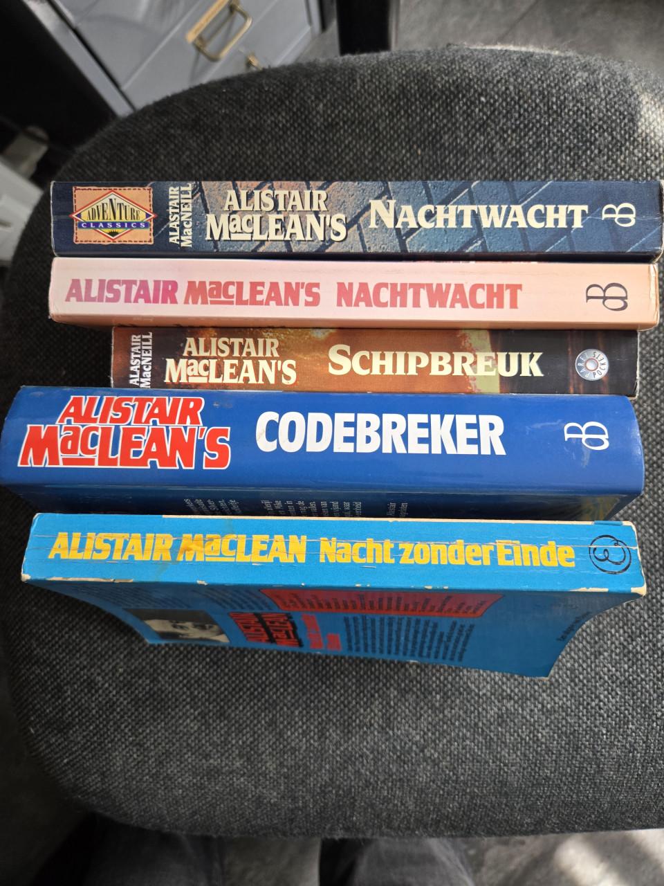 5 Boeken Alistair Macleans