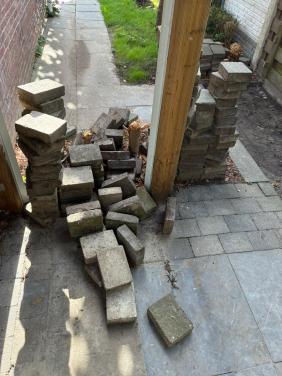 Gratis af te halen – ca. 30 m² betonklinkers