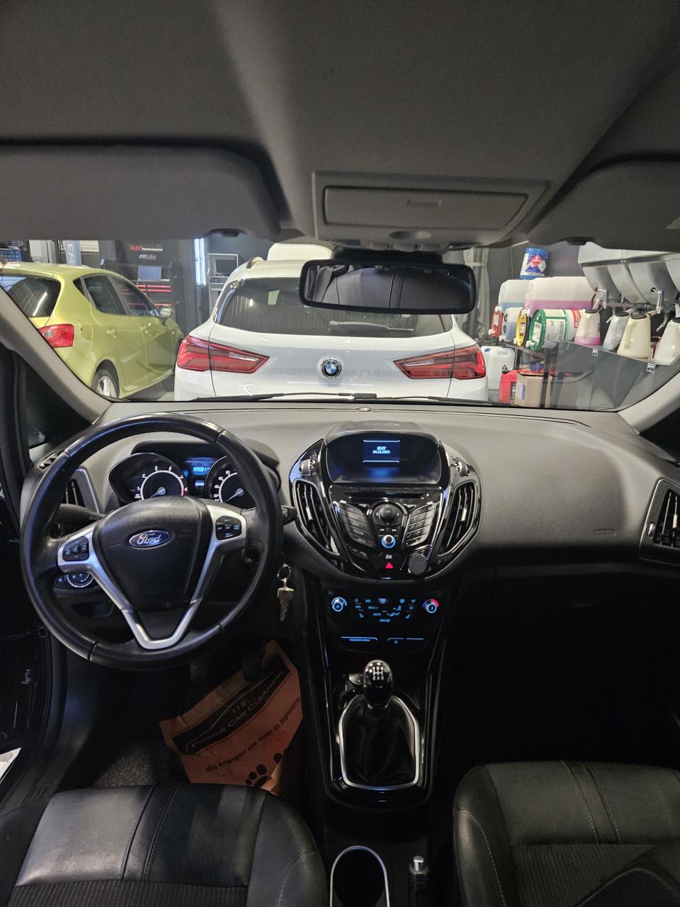 Ford b max 1.0 EcoBoost Titanium