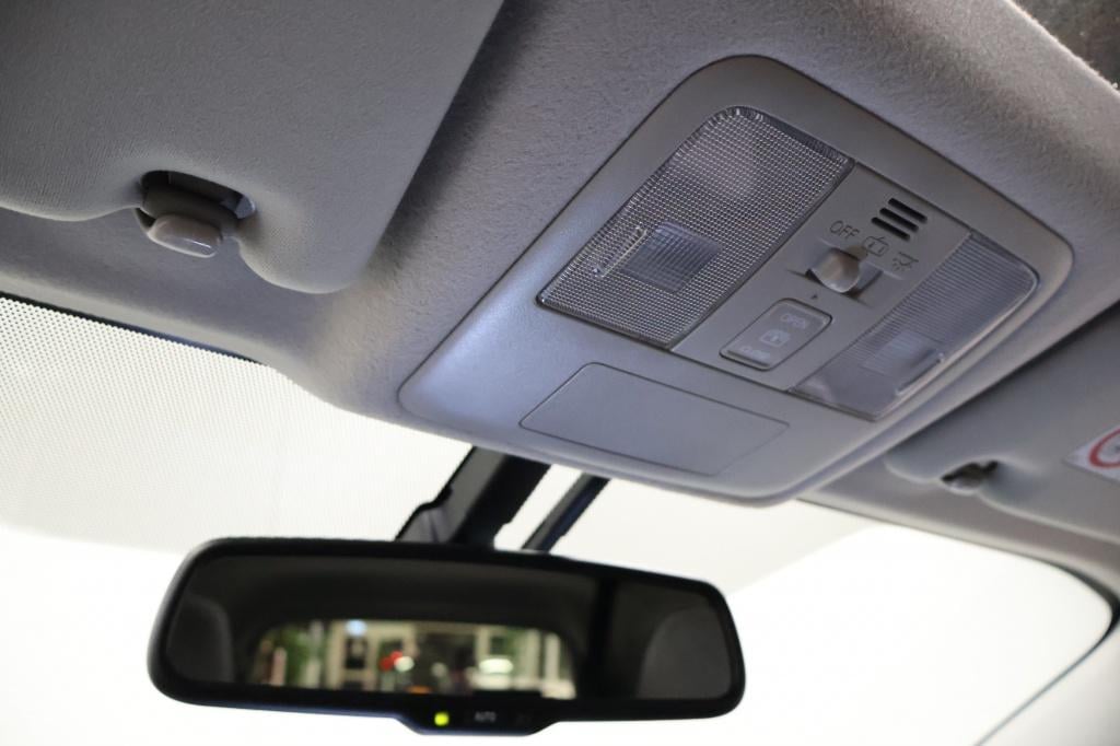 Toyota Prius wagon 1.8 dynamic 7p.