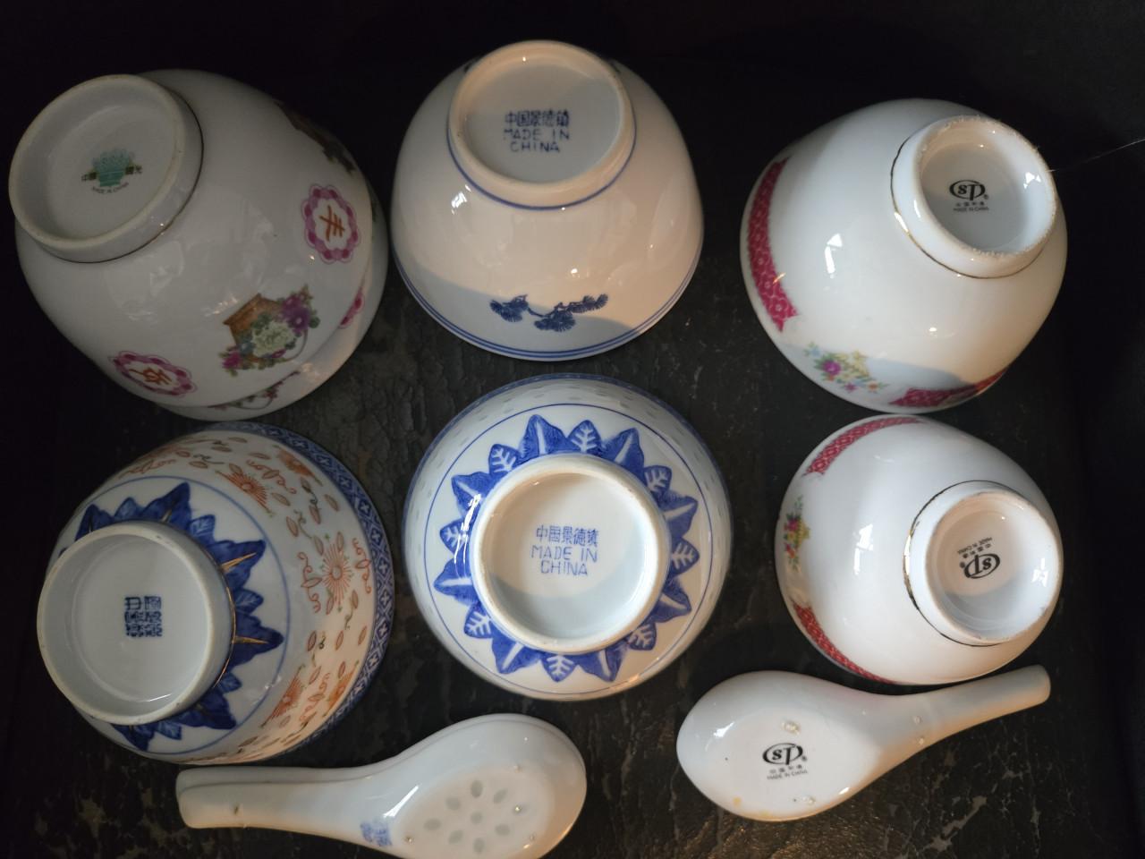 Set van 7 rijstkommen. Allemaal helemaal gaaf.