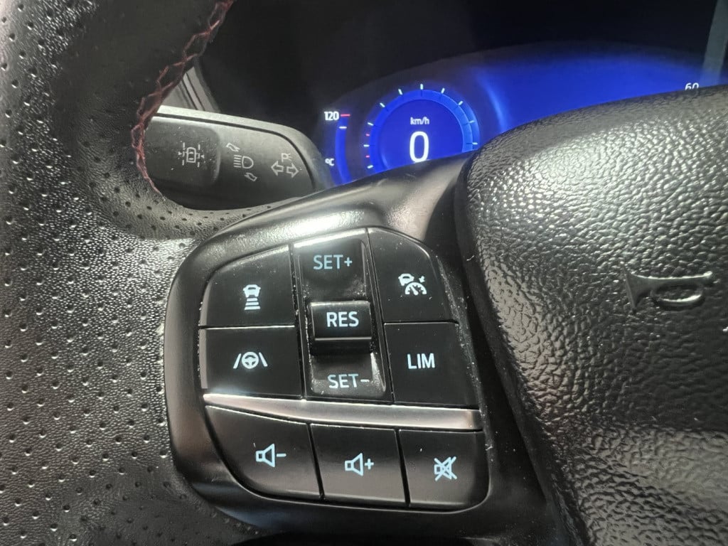 Ford Kuga 2.5 phev e-cvt 225pk st-line x , winterpack