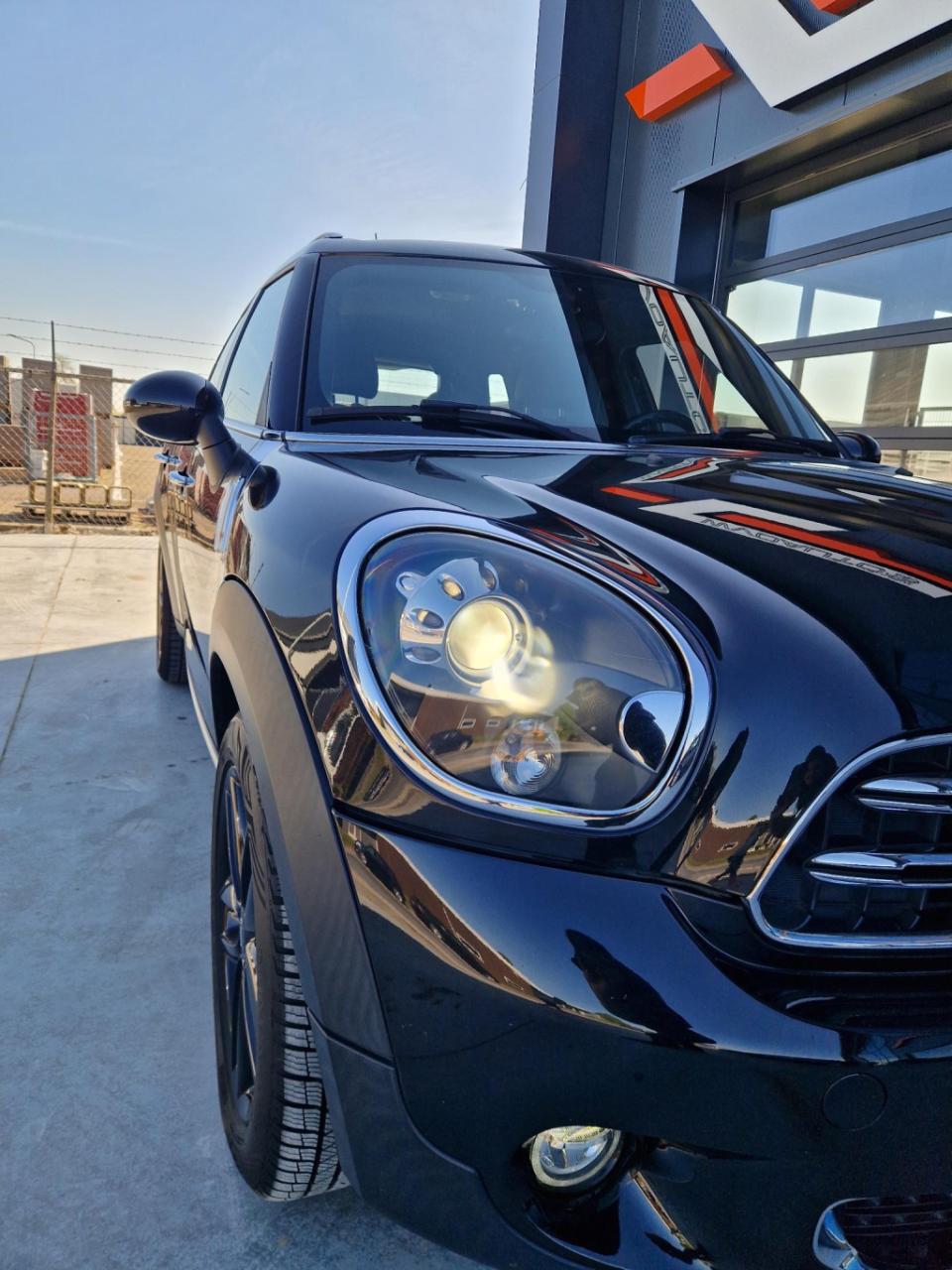Mini Countryman mini 1.6 cooper knockout edition