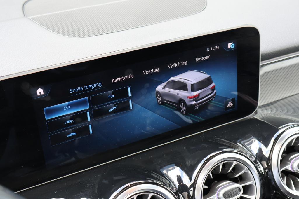 Mercedes-Benz Glb 200 business solution amg 163 pk i panoramadak i trekhaak