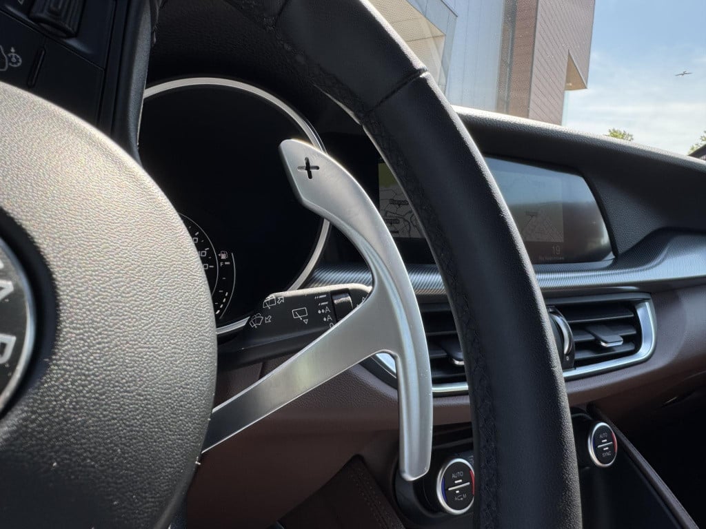 Alfa Romeo Stelvio 2.0 t awd super veloce interieur | trekhaak afneembaar |