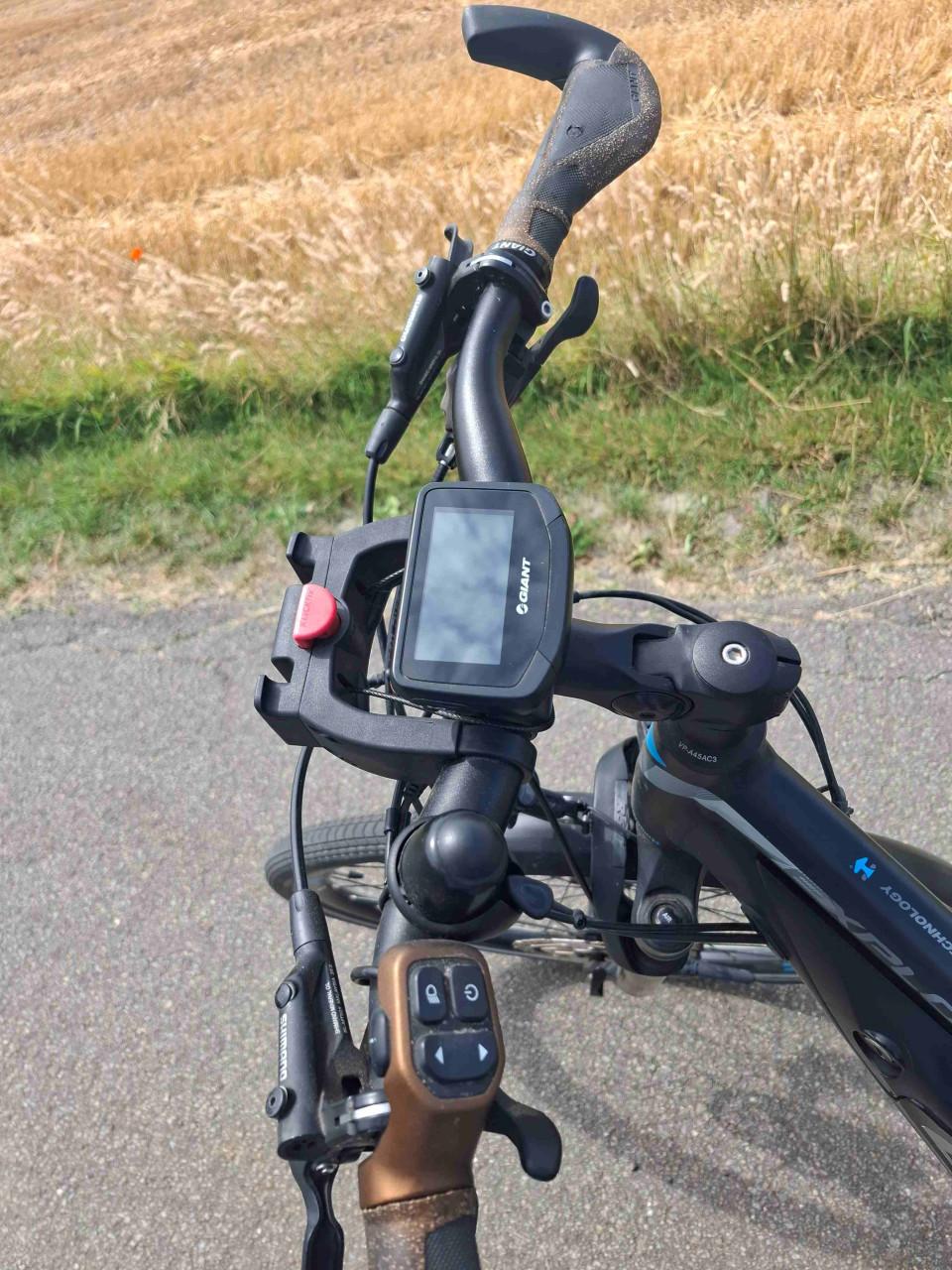 Giant Explore +1 Ebike